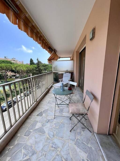 אנטיב Le Pinede - Apt 4 Prs- Parking - Clim - 500M Plages מראה חיצוני תמונה